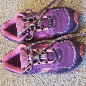 Girls Saucony shoes